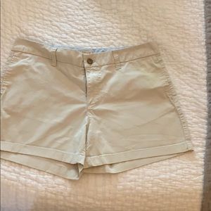 Gap khaki shorts